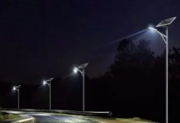 إنارة الشوارع بتقنية LED